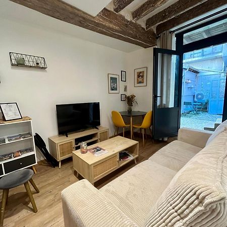 La Cour Chartraine - Cosy Appartement Avec Cour Exterieur A Блоа Екстериор снимка