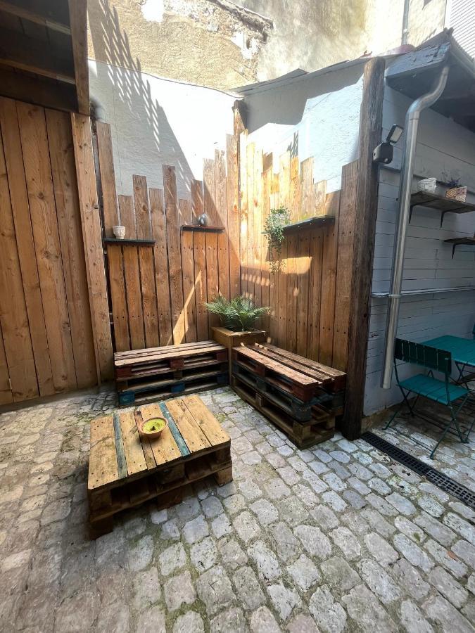 La Cour Chartraine - Cosy Appartement Avec Cour Exterieur A Блоа Екстериор снимка